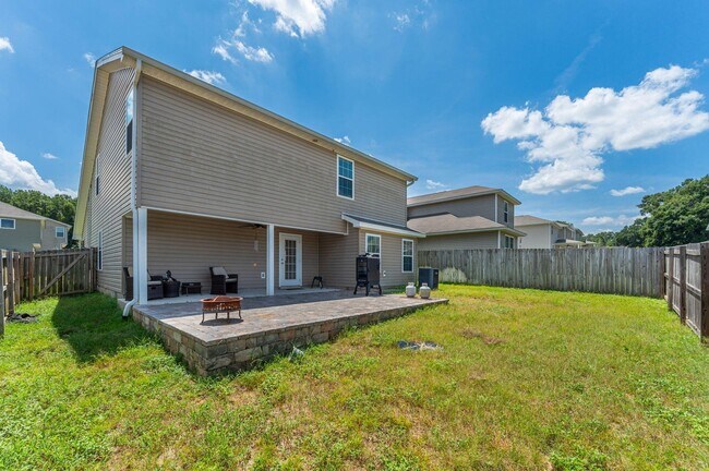 Building Photo - 202 Wainwright Dr