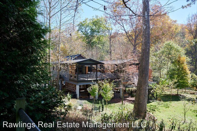 Primary Photo - 2 br, 1 bath House - 221 Azalea Road E