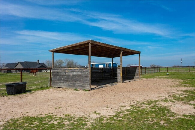 Building Photo - 12268 Cr 175