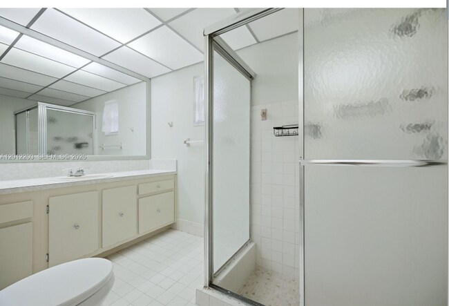 Building Photo - 920 NW 92nd Ave