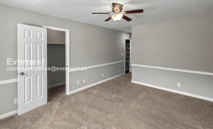 Building Photo - 122 Brawley Dr