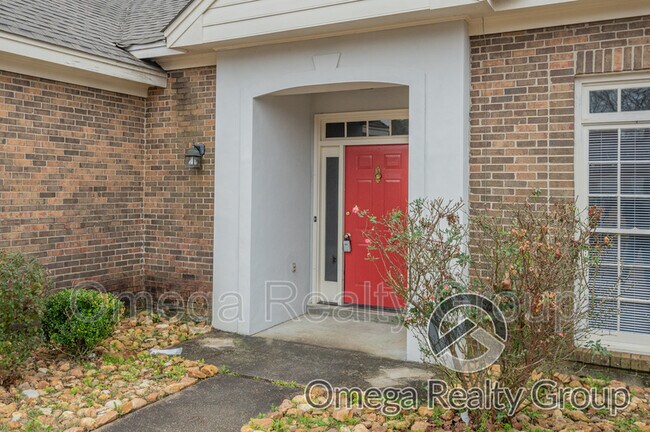 Building Photo - 6928 Cherry Creek Dr