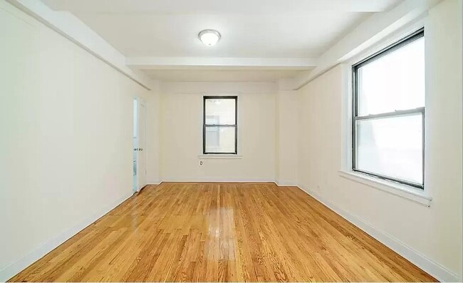 Building Photo - 234 E 23rd St