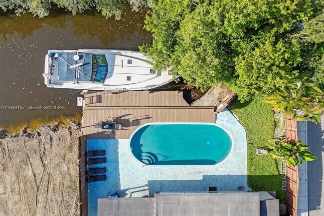 Building Photo - 3730 SW 47th Ct