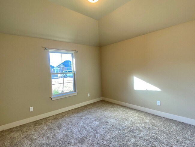 Building Photo - 2011 Allora Ct