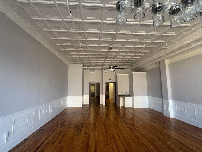 Building Photo - 171 Genesee St