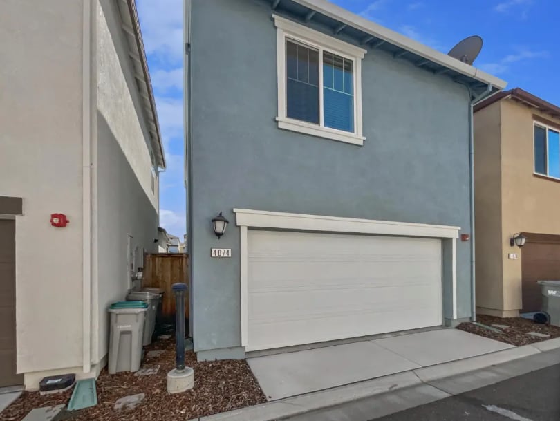 Building Photo - 4074 Southampton St