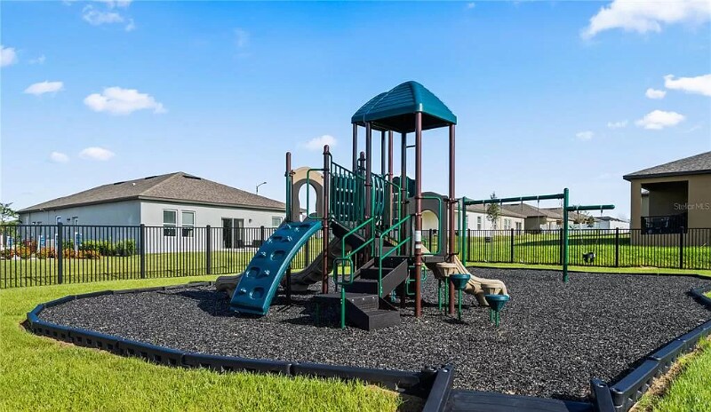 Building Photo - 1113 Saguaro St