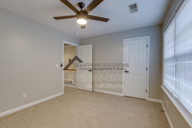 Building Photo - 605 Cashmere Dr