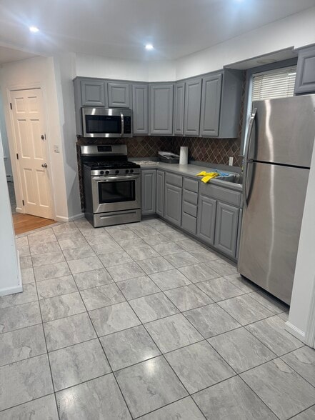 Building Photo - 22 Saint Joseph St