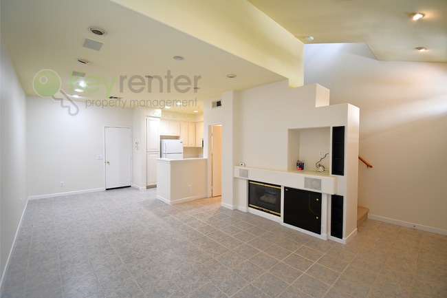Primary Photo - Carmel Valley | Palermo–Carmel Del Mar Tow...