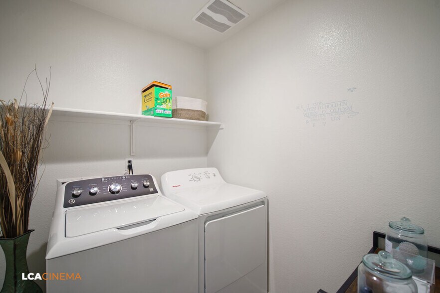 Building Photo - 5805 Commonwealth Ave