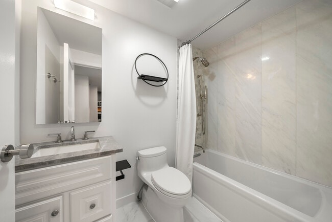 Building Photo - 417 Ellery Ct