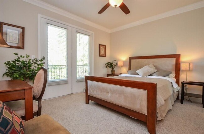 Building Photo - FULLY FURNISHED 1 bedroom Condo with balcony in the heart of Sugar land