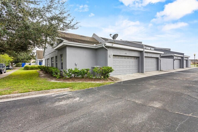Building Photo - 13046 Island Breeze Ct
