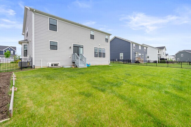 Building Photo - 16609 S Silo Bnd Dr