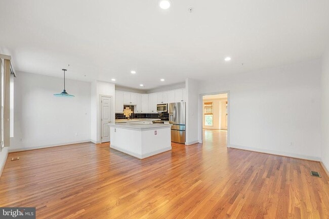 Building Photo - 8536 Bells Ridge Terrace