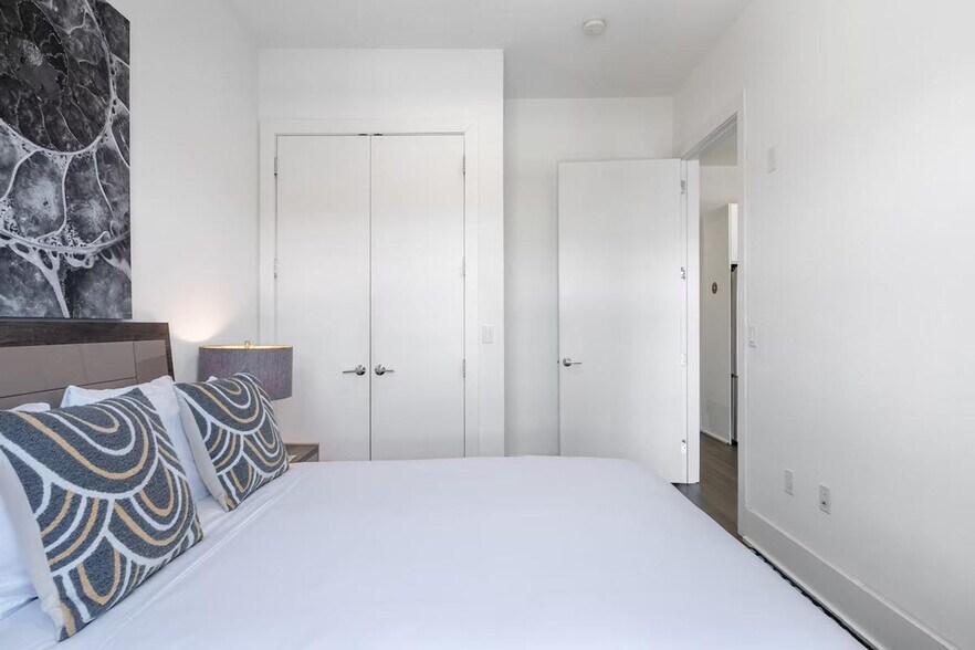 Building Photo - 1424 Adams St