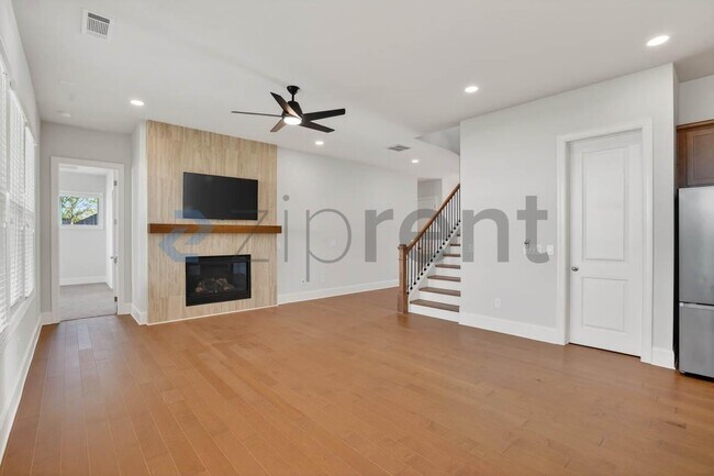 Building Photo - 6510 Wallace Farms Dr