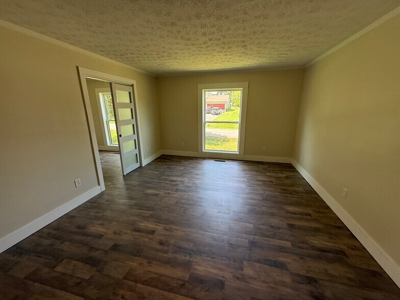 Building Photo - 122 Highland Cir