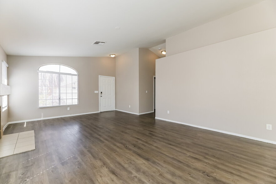Building Photo - 6377 Gold Canyon Dr