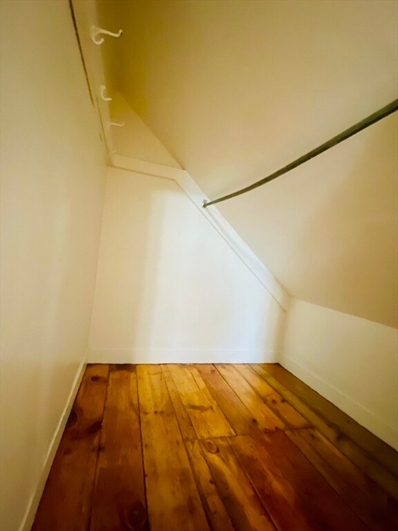 Building Photo - 18 Montvale Ave