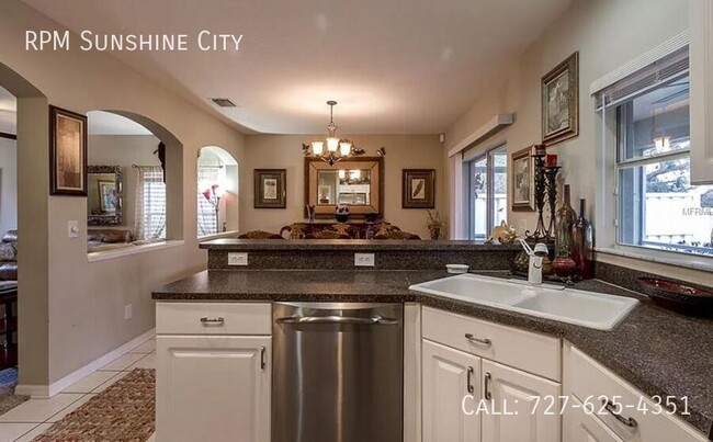 Building Photo - 8011 Terrace Ridge Dr
