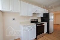 Building Photo - 610 6th St