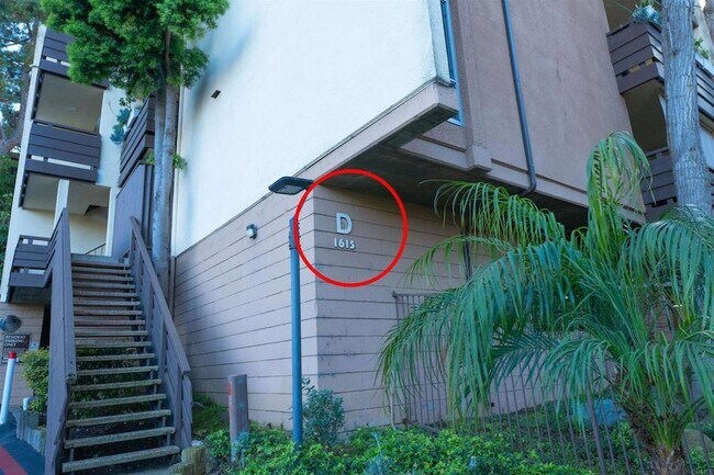 Building Photo - 1615 Hotel Cir S