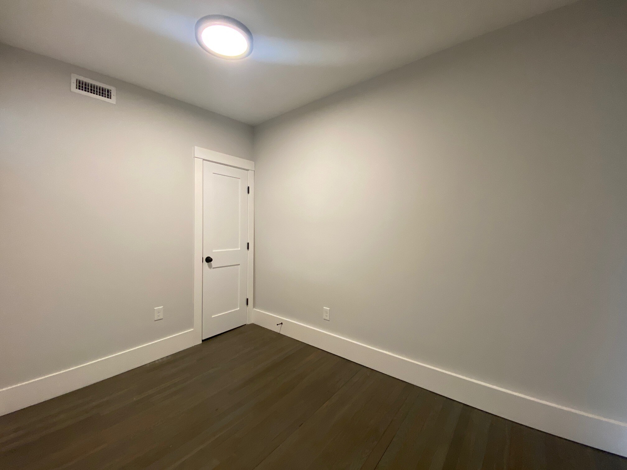 Building Photo - 116 Marginal St