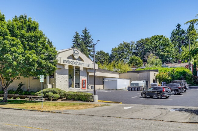 Building Photo - 3821 34th Ave W