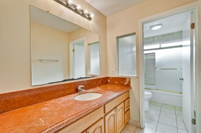 Building Photo - 10534 Deodara Dr