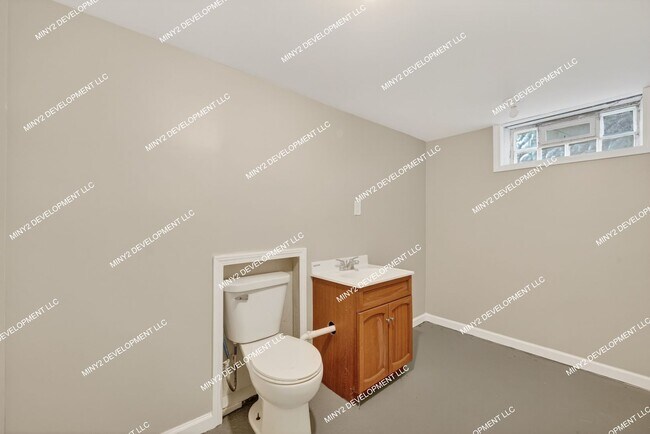Building Photo - Fully Renovated 3-Bedroom Brick Home in Detroit!