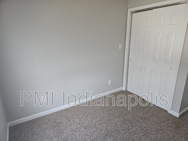 Building Photo - 1811 Winfield Park Dr
