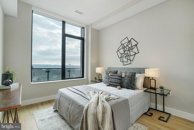 Building Photo - 801 N Fairfax St