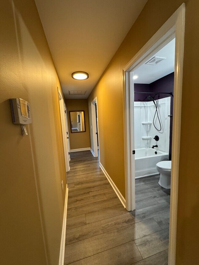 Building Photo - Holly Ridge