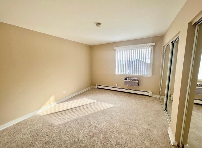 Building Photo - 1461 N Winslowe Dr