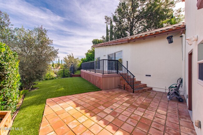 Building Photo - 5076 Escobedo Dr