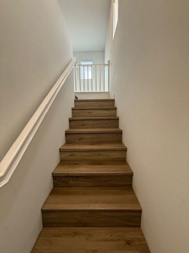 Building Photo - Dual Master Suites Condo in Foothill Ranch