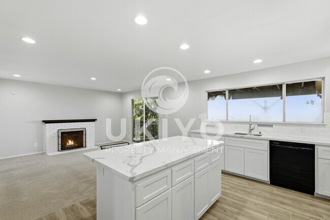 Building Photo - 6809 Colton Blvd