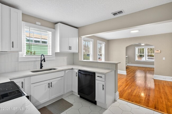 Building Photo - 4755 French St