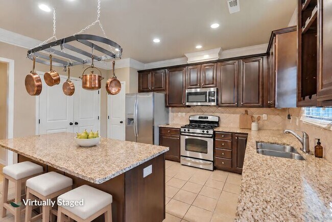 Building Photo - 138 Chimes Way SW