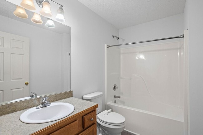 Building Photo - 5009 Legacy Dr