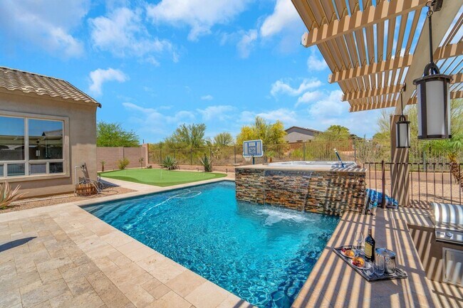 Building Photo - Spacious 4BR House in Cave Creek