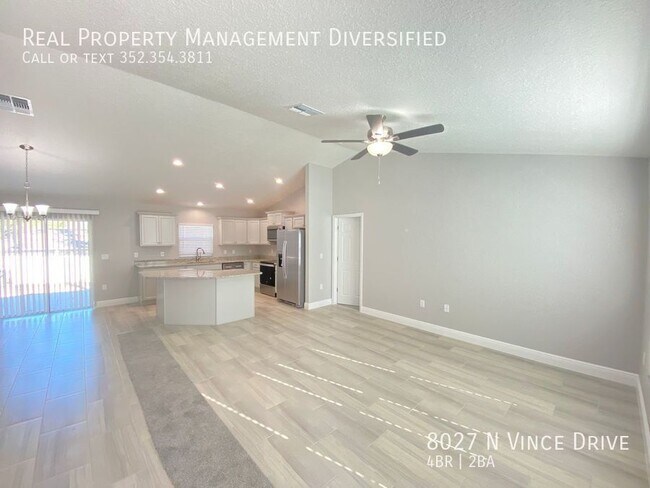 Building Photo - 8027 N Vince Dr