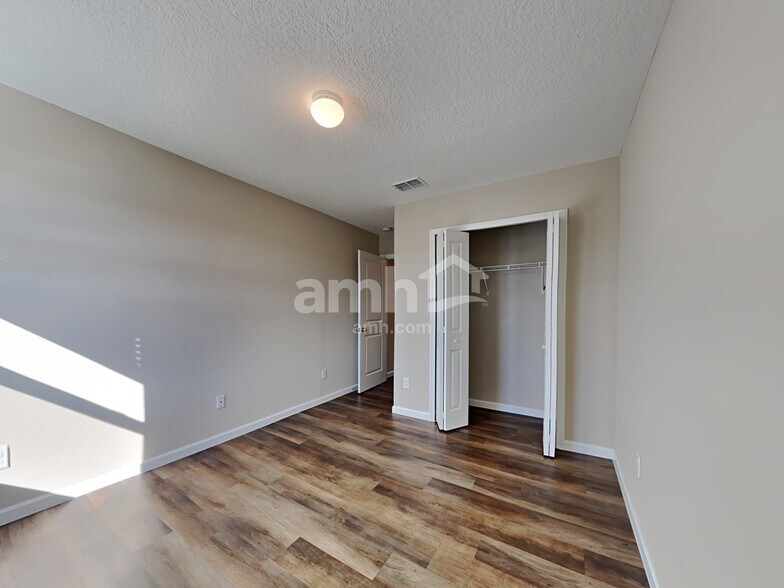 Building Photo - 173 Edge Park Trl