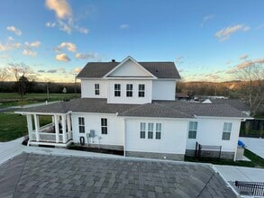 Building Photo - 1510 E Stewarts Ln