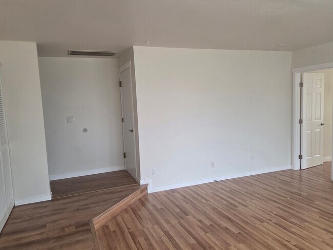Building Photo - 10242 Ashley Cir NW