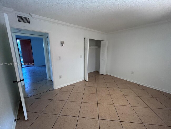 Building Photo - 8730 SW 133rd Avenue Rd