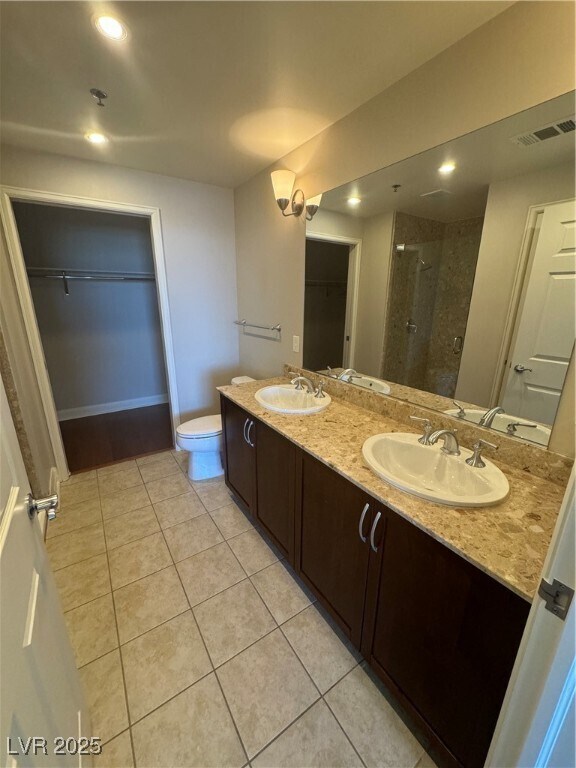 Building Photo - 150 S Las Vegas Blvd